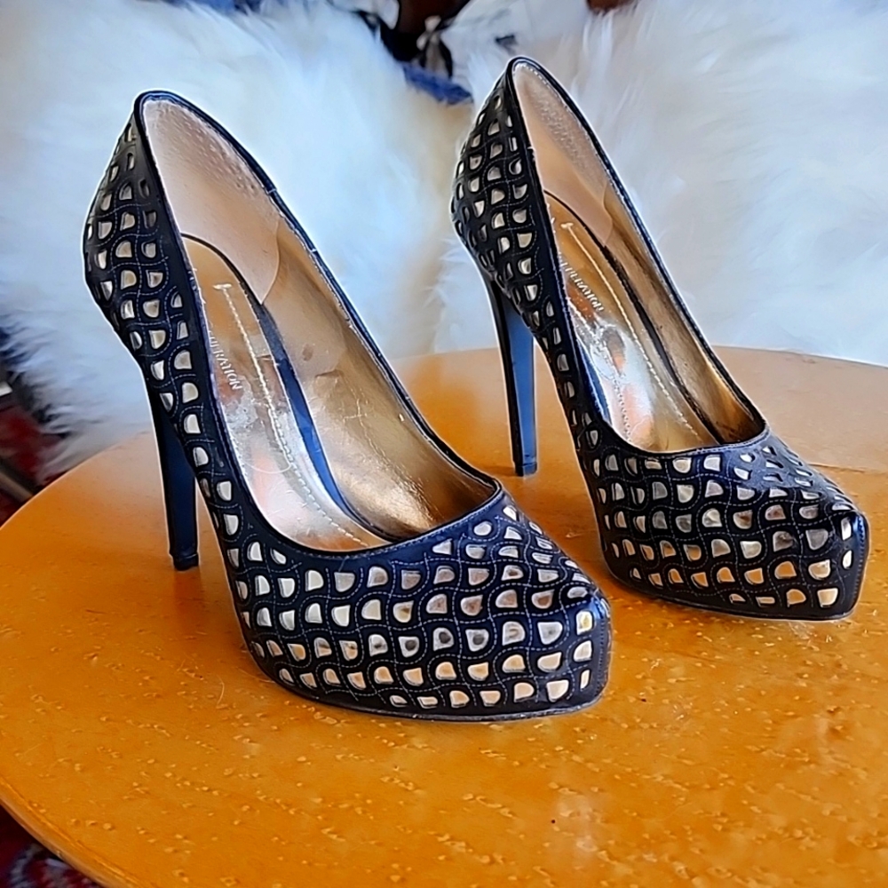 BCBG heels
